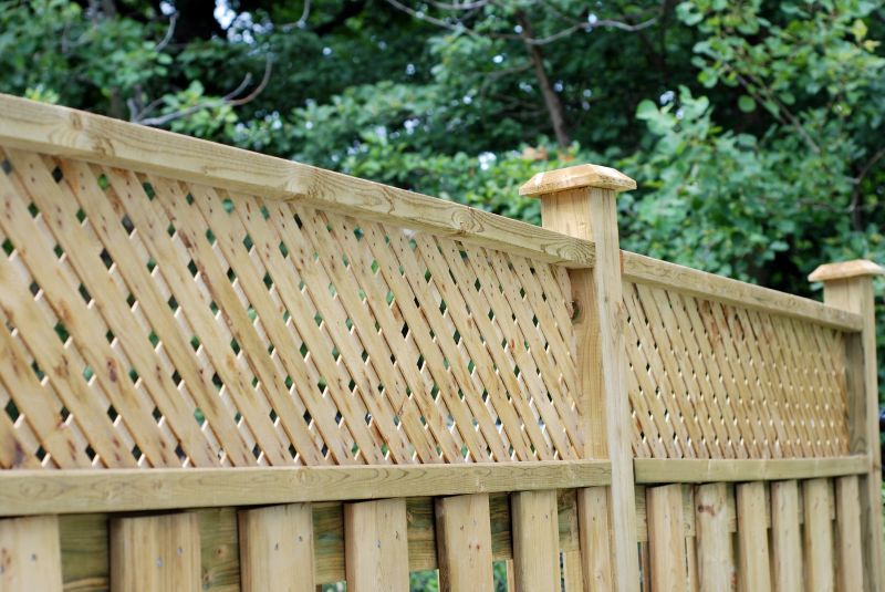 Pine Fence Installation in South Houston, TX
