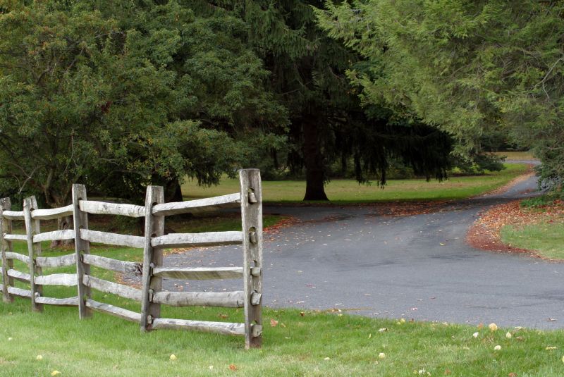 Split Rail Fence Replacement in Pearland, TX