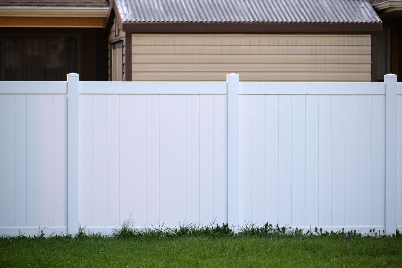 Vinyl Fence Replacement in South Houston, TX